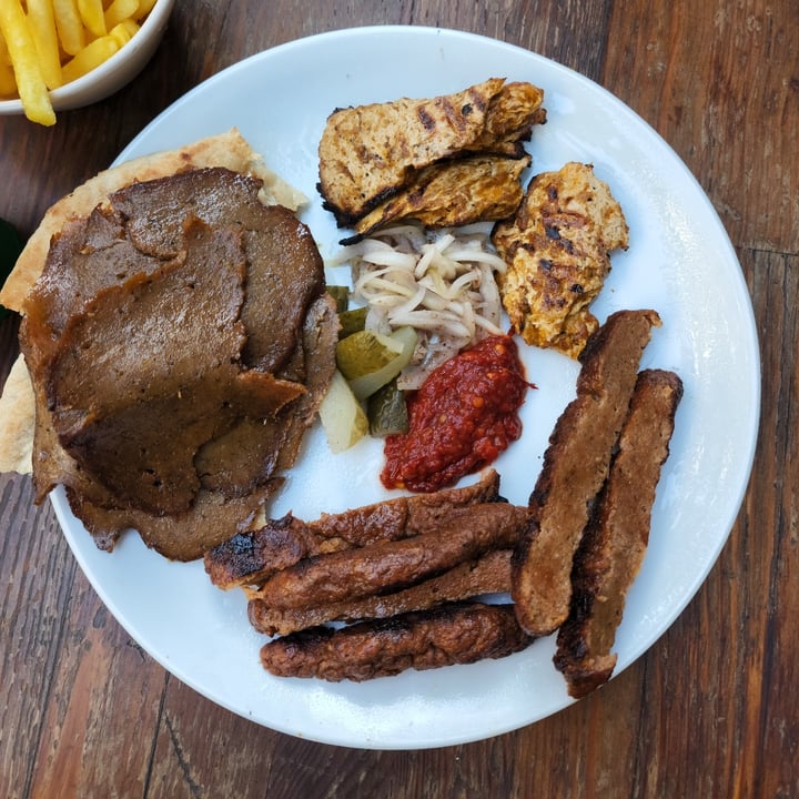 photo of Vegan Food Cartel by Veganzza Meat lovers platter ×2 shared by @andirabas on  29 Jul 2022 - review