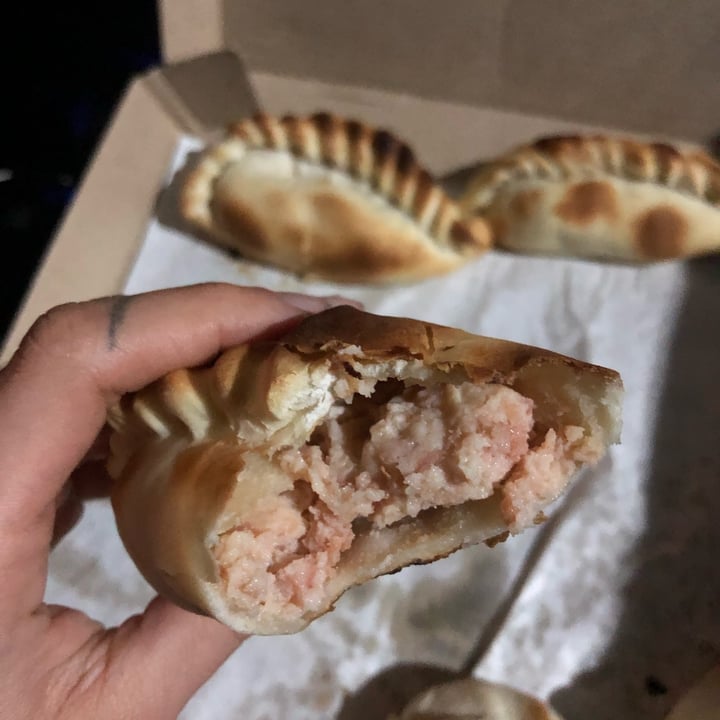 photo of Flipper palermo Empanada de Jamon y Queso shared by @qyqyqyqyqy on  26 Jul 2022 - review