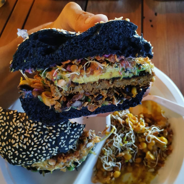 photo of The Sunshine Food Sprouting Co Charcoal Burger shared by @lunascorner on  17 Jan 2022 - review