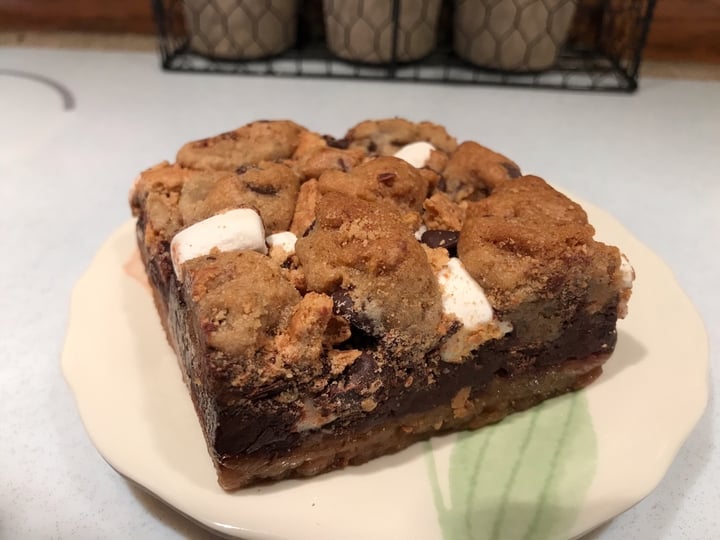 photo of Vegan East S'more Bar shared by @dianna on  20 Apr 2020 - review