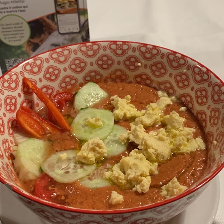 photo of La Colubrina Gazpacho con sbriciolata di simil feta [gluten free] shared by @gbveg on  11 Sep 2022 - review