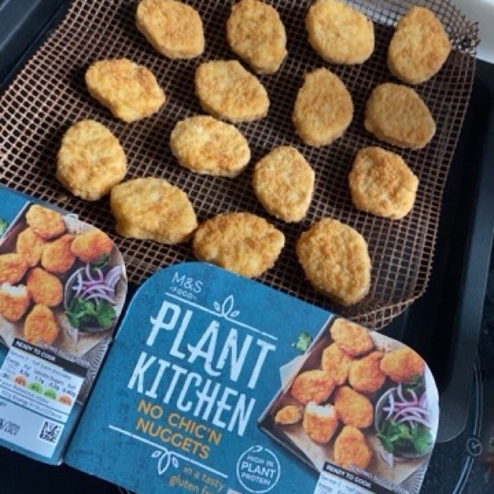 photo of Plant Kitchen (M&S) No Chic’n Chunks shared by @coconutandwhat on  30 May 2020 - review