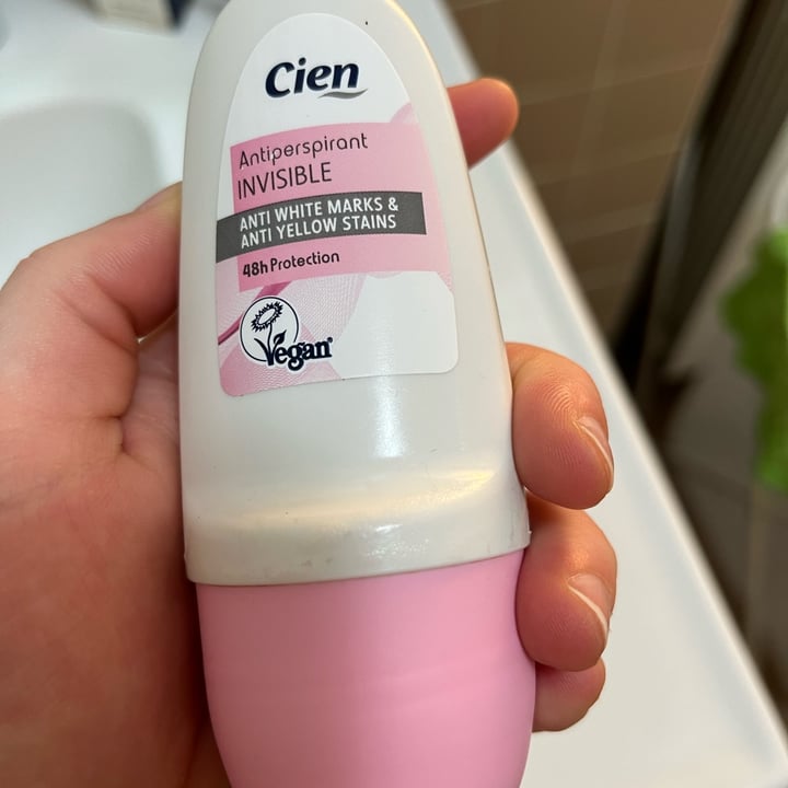 review photo of Cien antiperspirant comfort fresh roll-on 48h protection shared by @fearlessdeb13 on 03 Dec 2022 - review