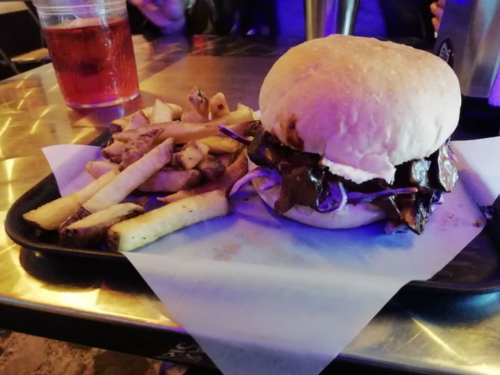 photo of Elektra Punk & Food Pulled Mushroom Sandwich shared by @valeapolinar on  05 Mar 2020 - review