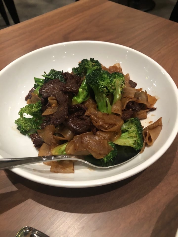 review photo of Love Organic Cafe BeefLess Pad See Ew shared by @ryankatz on 02 Apr 2020 - review