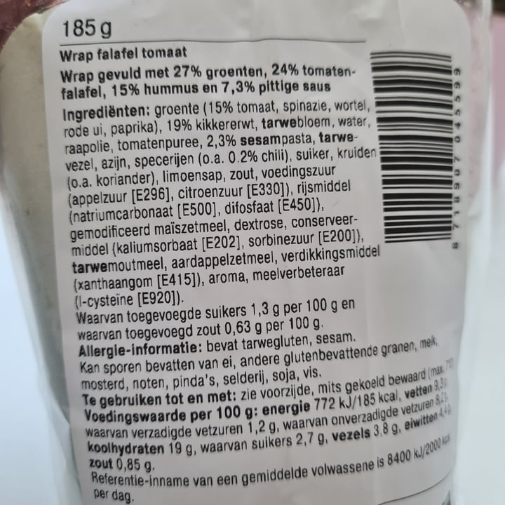 photo of Albert Heijn Wrap falafel tomaat shared by @ishara- on  11 Dec 2021 - review