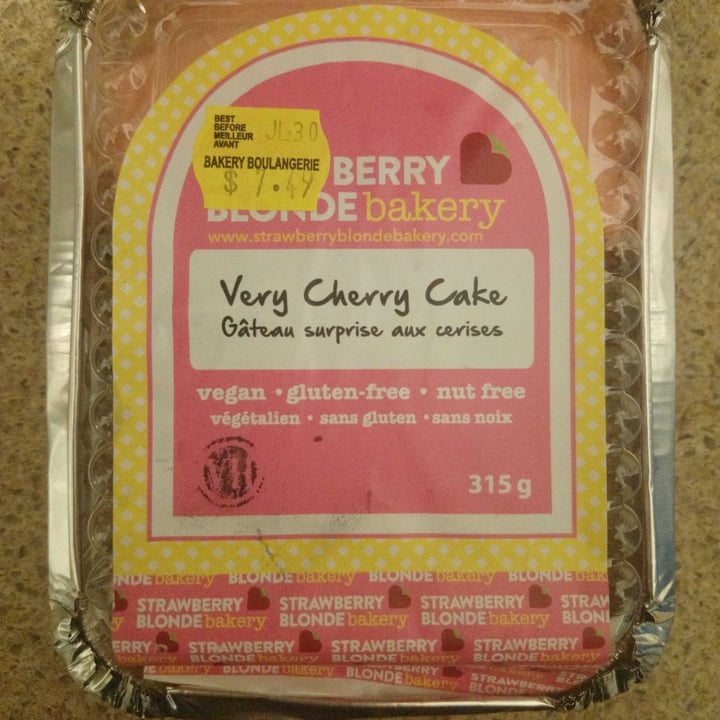 review photo of Strawberry Blonde Bakery Very Cherry Cake shared by @madianned on 28 Jul 2020 - review