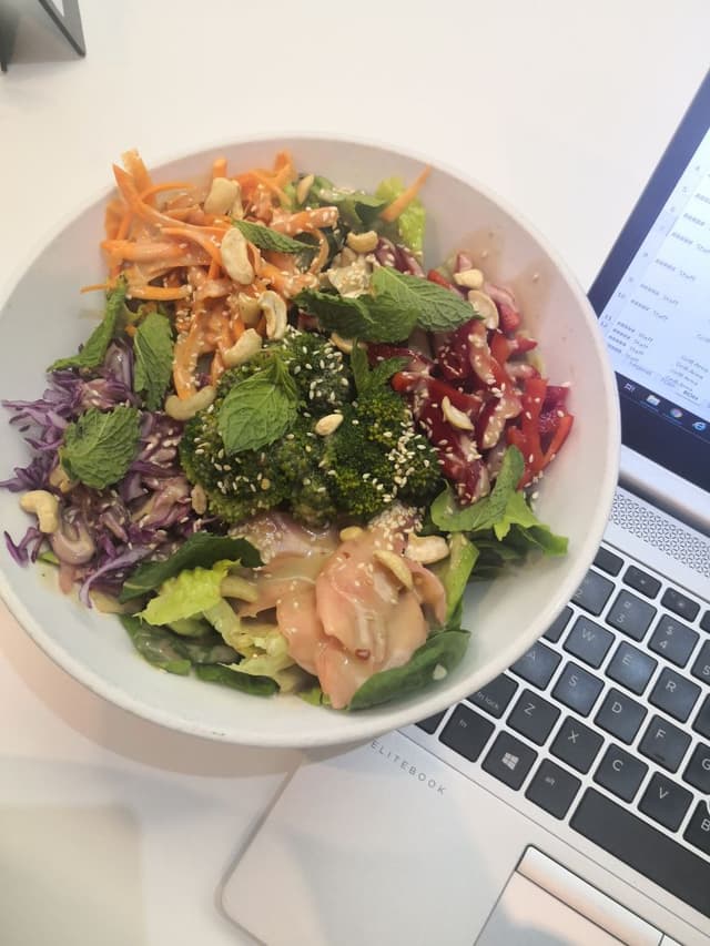 Photo of the dish “Thai crunch salad”