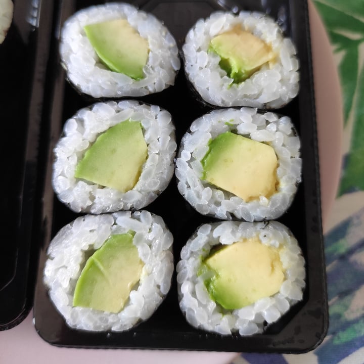 photo of Carrefour Sushi shared by @crispichispi on  28 Dec 2020 - review