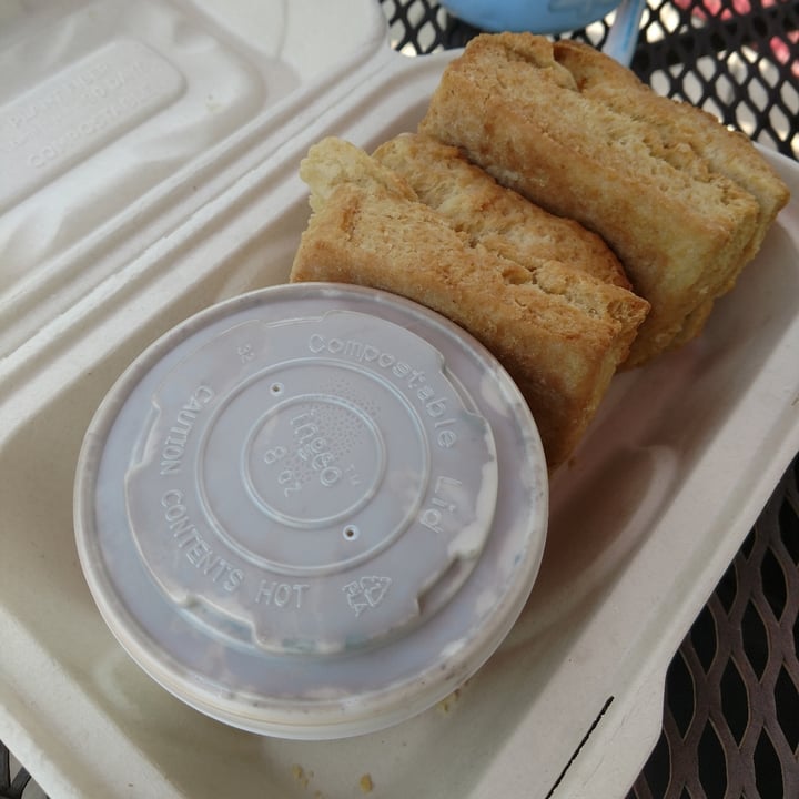 photo of Reverie Cafe + Bar Biscuit,  Sausage and Gravy shared by @iszy on  15 Nov 2020 - review