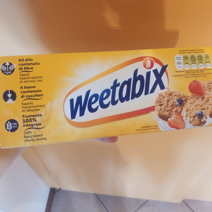 photo of Weetabix Organic whole wheat cereal shared by @lucytommy on  28 Nov 2021 - review