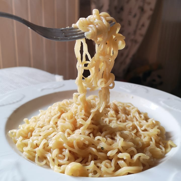 photo of Maggi Noodles gusto pollo shared by @rachele82 on  11 Nov 2020 - review