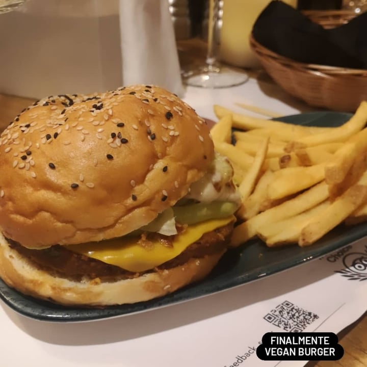 review photo of Salt & Pepper Vegan burger shared by @sabbrip on 29 Aug 2021 - review