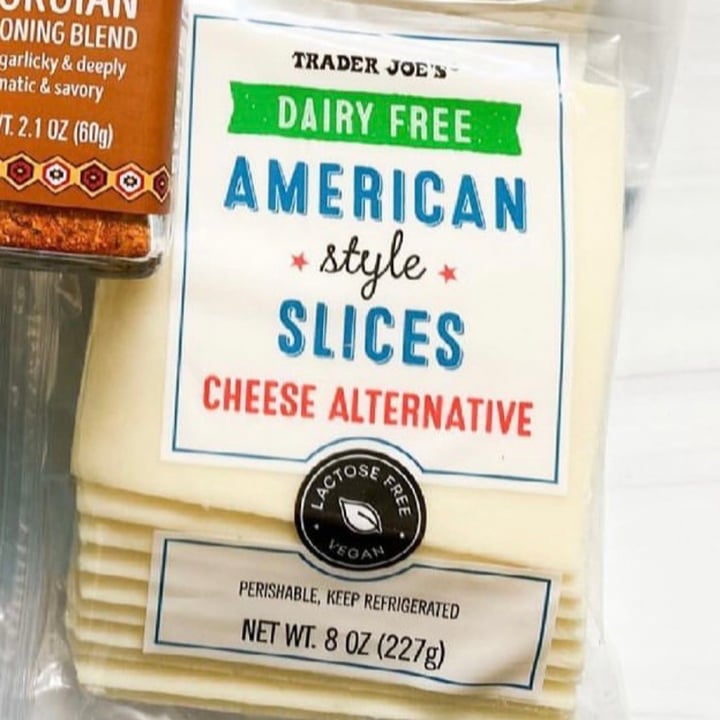 photo of Trader Joe's American Style Slices (non Dairy) shared by @jessierose on  27 Jun 2021 - review