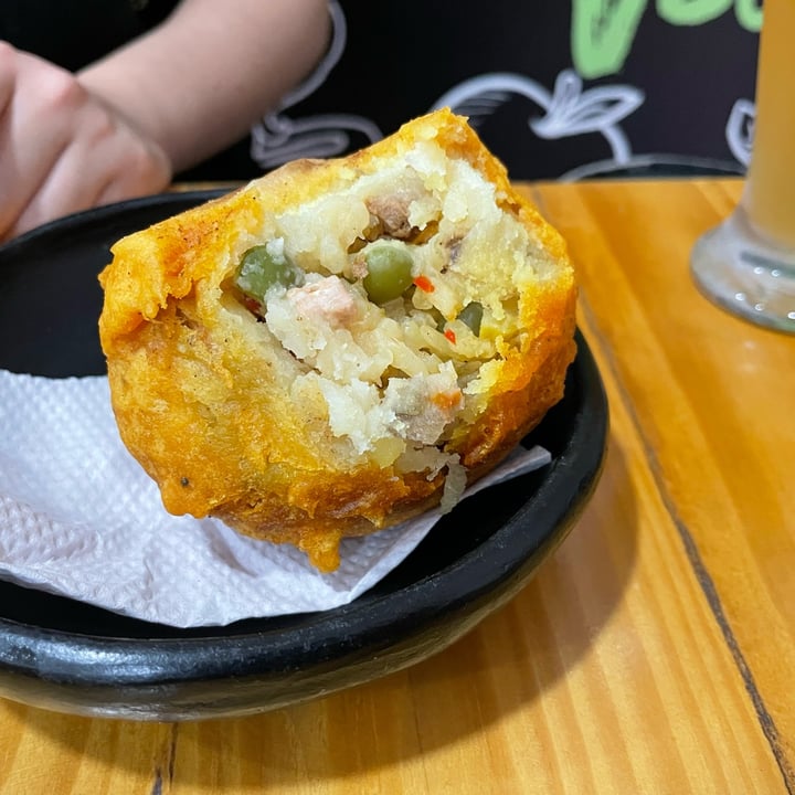 review photo of Mercy vegan food Papa rellena shared by @afxvx on 21 Dec 2021 - review
