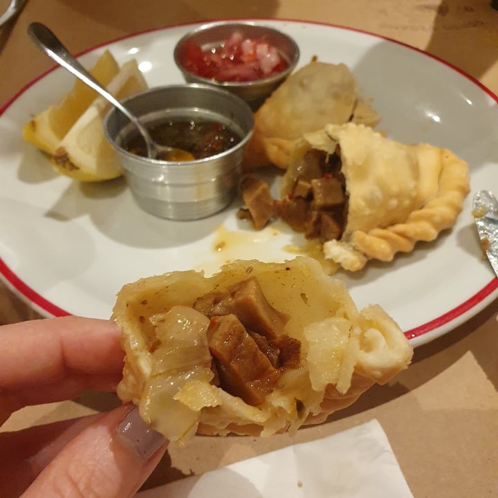 photo of Gordo Vegano Empanadas Fritas De Seitan shared by @an on  04 Dec 2022 - review