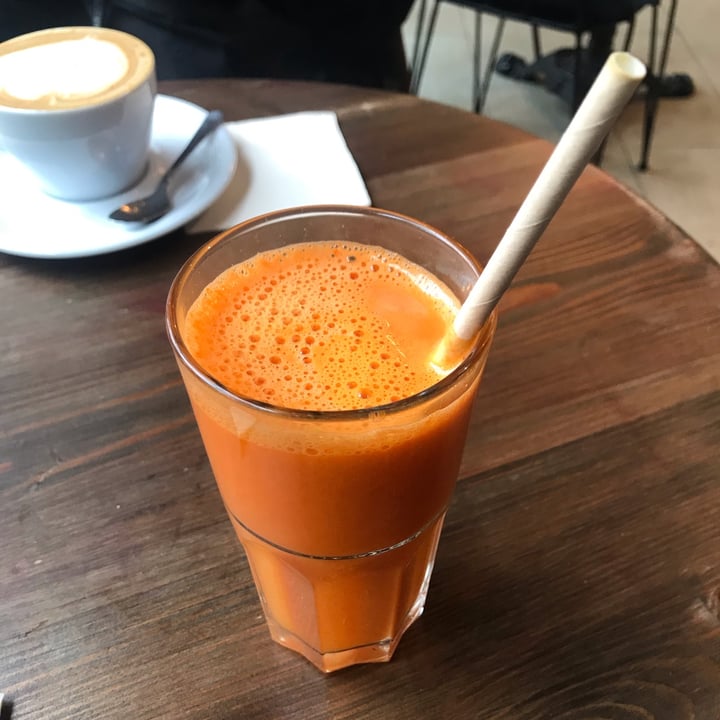 photo of Eqvilibrivm Café Orange Sunrise shared by @juliprisma on  21 Oct 2021 - review