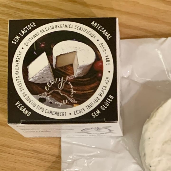 photo of Ecozy Queijo Camembert Trufado shared by @christianquintao on  04 Aug 2021 - review
