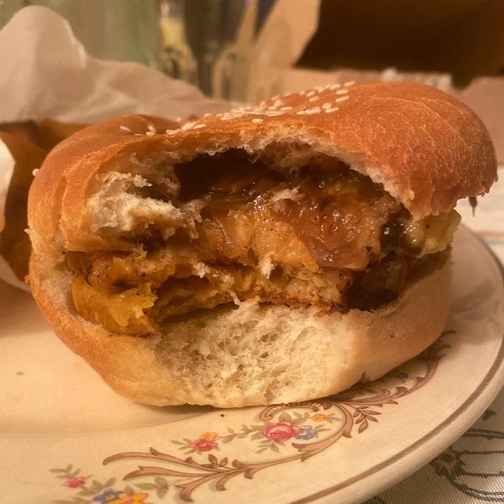 review photo of Gordo Vegano Hamburguesa Gordo Vacon shared by @tadegrimberg on 07 Jun 2022 - review