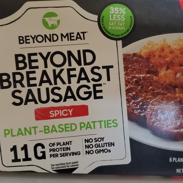 photo of Beyond Meat Beyond Breakfast Sausage Spicy shared by @veganbymarriage on  13 Jul 2021 - review