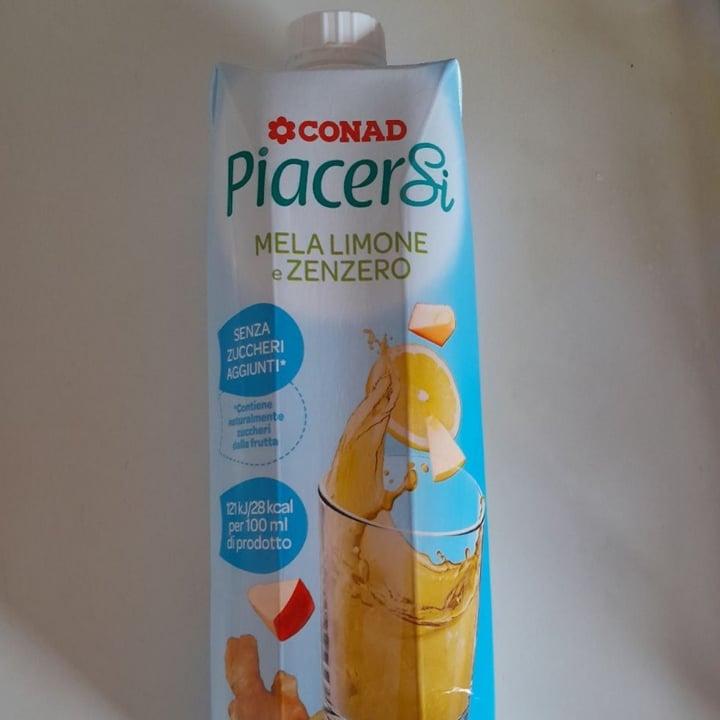 photo of Piacersi | Conad Succo Mela, Limone E Zenzero shared by @andremeic on  28 Jun 2022 - review