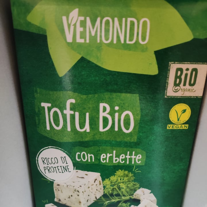 photo of Vemondo Tofu Bio con Erbette shared by @nbenedetta on  31 Mar 2022 - review