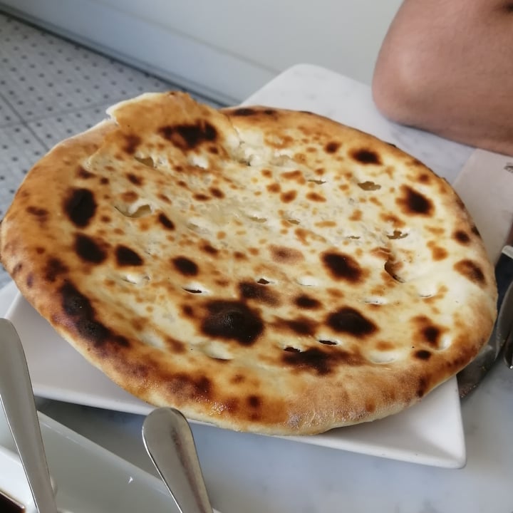 photo of Spice Garden Cheese Naan shared by @saioaestanga on  14 Oct 2020 - review