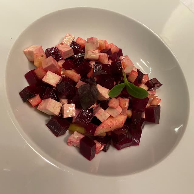 Photo of the dish “Tartare di Barbabietola, Mela e Tofu”