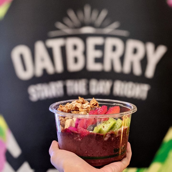 photo of The Oatberry Cafe Rainbow Açaí Bowl shared by @xinru-t on  28 Dec 2020 - review