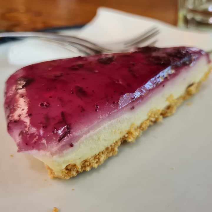 photo of Manggis in Canggu Blueberry cheesecake shared by @marsellamarci on  08 May 2021 - review