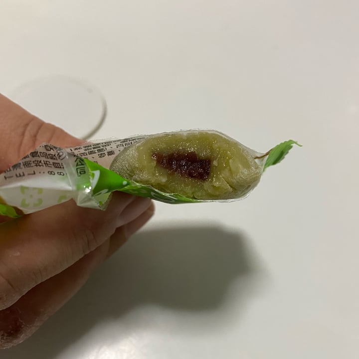 review photo of Royal Family Matcha mochi shared by @mycat on 23 Jul 2022 - review