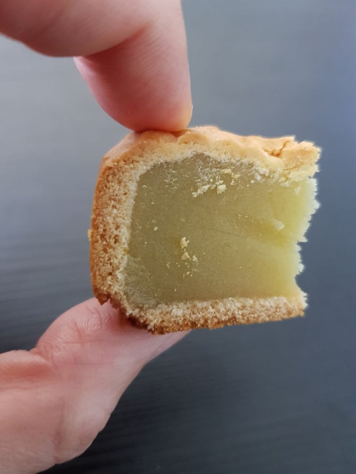 photo of Dongshan Eastern Highland Healthy Cake House Baked Pandan Mooncake shared by @sylchew on  04 Sep 2019 - review