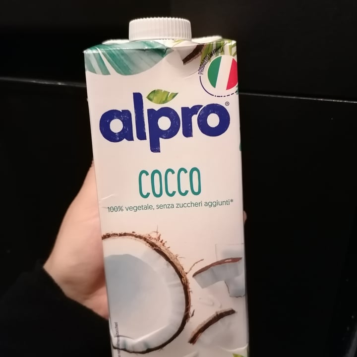 photo of Alpro latte di cocco senza zucchero shared by @myriambi on  27 Sep 2022 - review