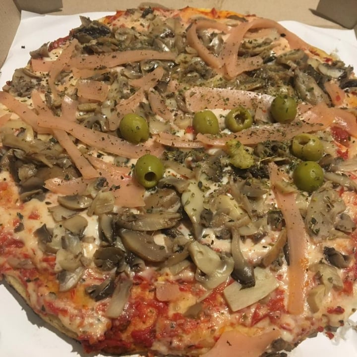 photo of Flipper Pizza Pizza De Jamón Vegetal Y Champiñones shared by @matimemes on  04 Jan 2021 - review