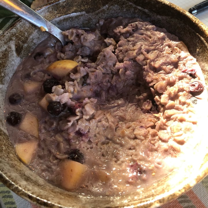 photo of Bob's Red Mill Oatmeal shared by @smasherbrown on  26 Feb 2021 - review