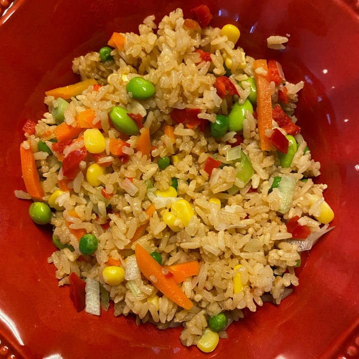 photo of Trader Joe's Vegetable Fried Rice shared by @merelymarlo on  27 Feb 2022 - review