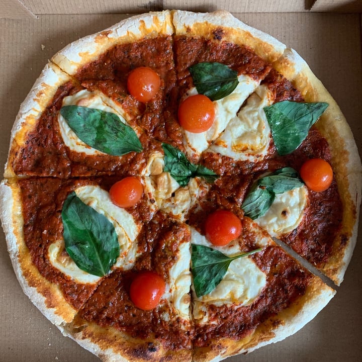 photo of PIZZA RIOTZ Pizza La Familia shared by @julia86 on  21 Apr 2021 - review