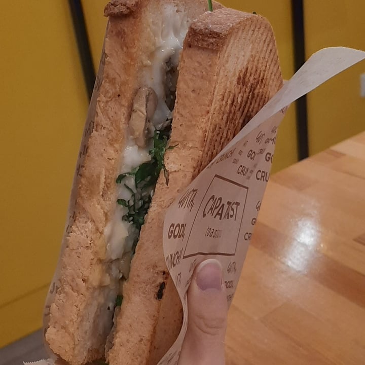 review photo of Capatoast vegano shared by @irenebertiveg96 on 08 Jan 2023 - review