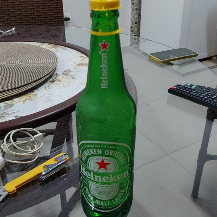 review photo of Heineken Heineken Original shared by @reginakotai on 09 May 2022 - review