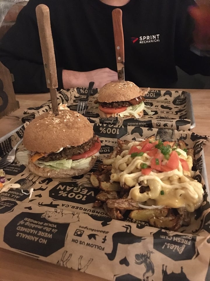 review photo of Boon Burger Cafe Southwest Crunch Burger shared by @ala on 21 Feb 2020 - review