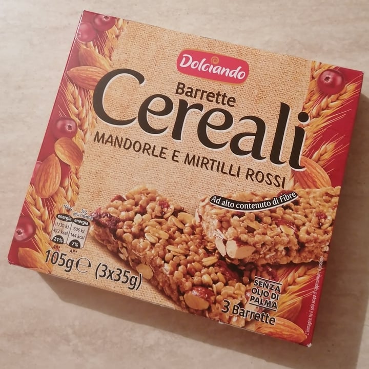 photo of Dolciando barrette cereali mandorle e mirtilli rossi shared by @chiara-5 on  22 Dec 2022 - review