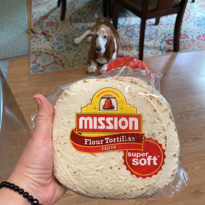 photo of Mission Foods Flour tortillas shared by @kristyahimsa on  01 Jul 2021 - review