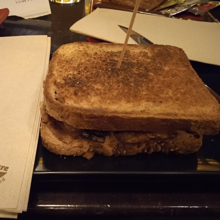 photo of Bar La Muga Sandwich Vegano shared by @raquelrd on  16 Jan 2022 - review
