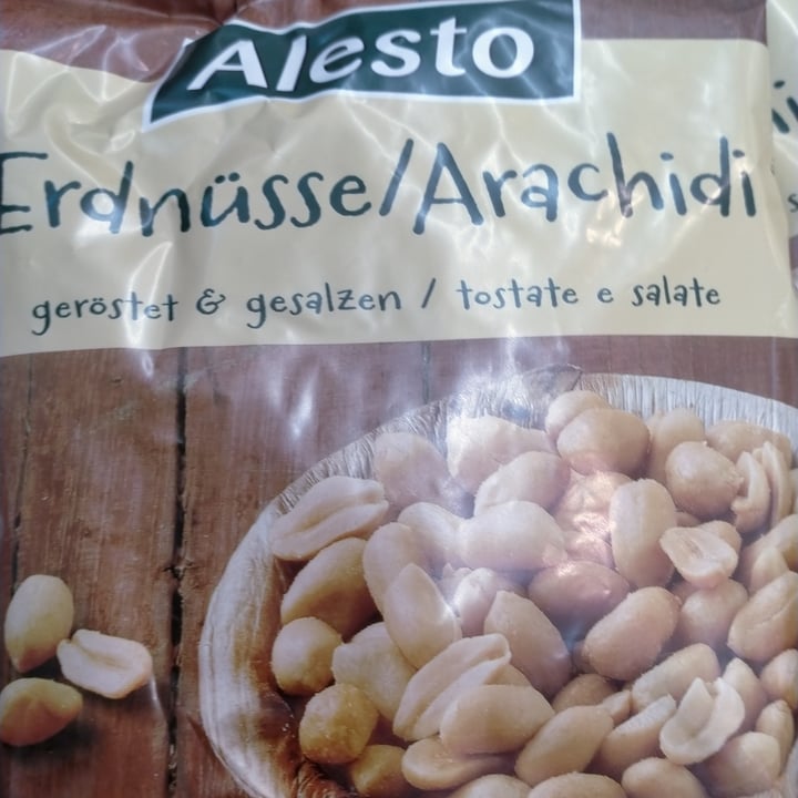 photo of Alesto Arachidi Tostate e Salate shared by @claudia2 on  22 Jul 2021 - review