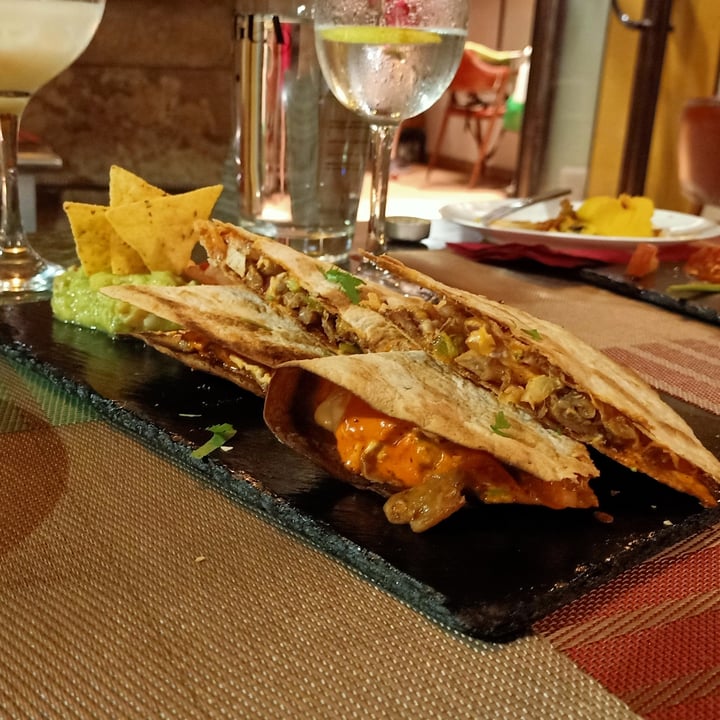 photo of Andino Gastrobar Quesadillas shared by @juliaavi on  20 Aug 2021 - review