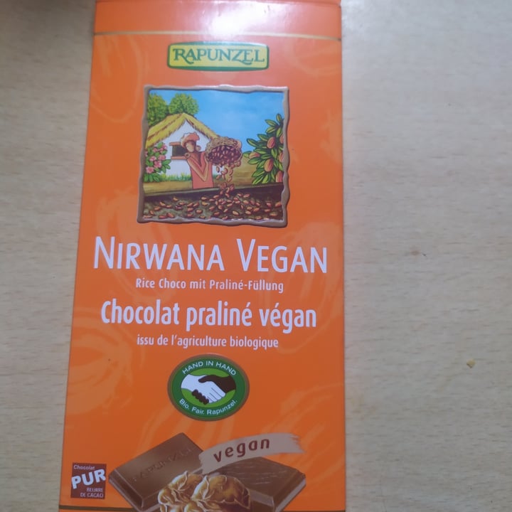 photo of Rapunzel Nirwana Vegan Chocolat Praliné shared by @crisvegan24 on  19 Aug 2021 - review