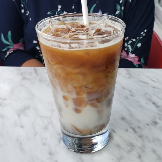 菜肴“Iced Vegan Latte”的照片