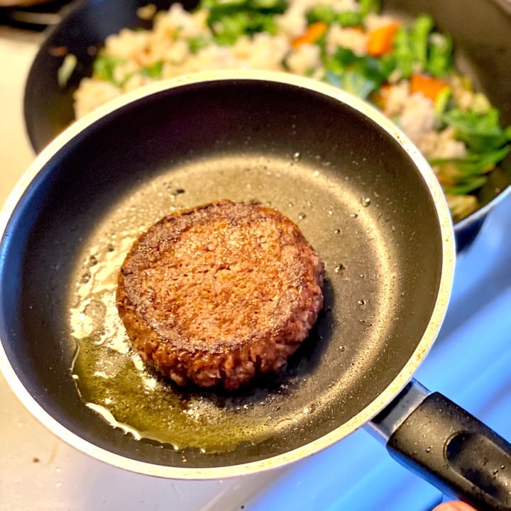 photo of Simple Truth Emerge Meatless Burgers shared by @thepodfather on  11 Aug 2021 - review