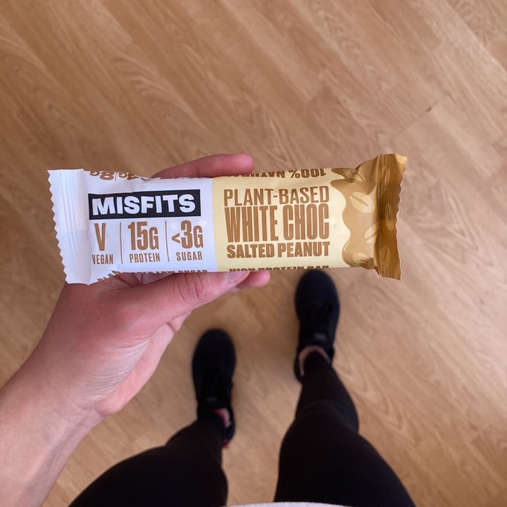 photo of Misfits Plant based white choc salted peanut shared by @carolae on  23 Jun 2021 - review