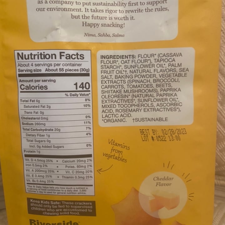 photo of Made Good Star puffed Crackers Cheddar Flavour shared by @mschnall on  05 Nov 2022 - review